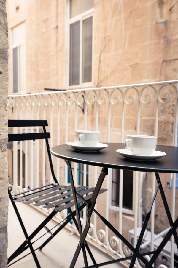 Charming Valletta 1 Bedroom Apartment Off Republic Street Sleeps 4 Exteriör bild