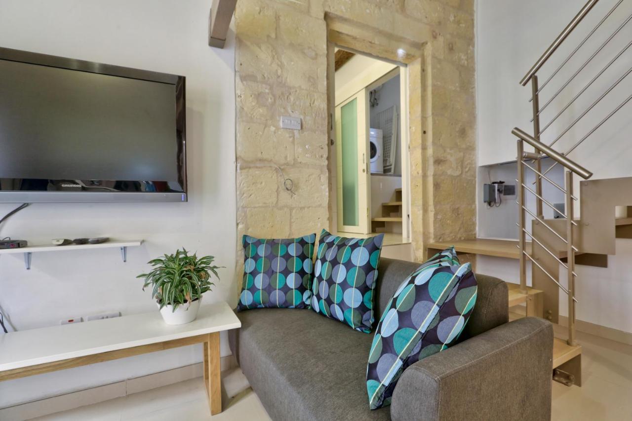 Charming Valletta 1 Bedroom Apartment Off Republic Street Sleeps 4 Exteriör bild
