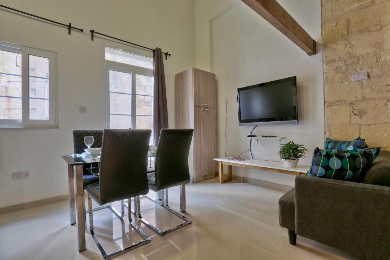 Charming Valletta 1 Bedroom Apartment Off Republic Street Sleeps 4 Exteriör bild